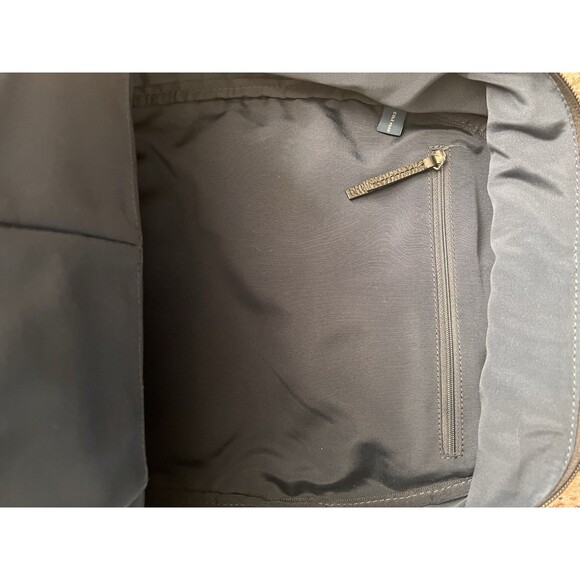 COLE HAAN WAYLAND BLACK LEATHER PEBBLED BACKPACK In Excellent Condition - Picture 5 of 7